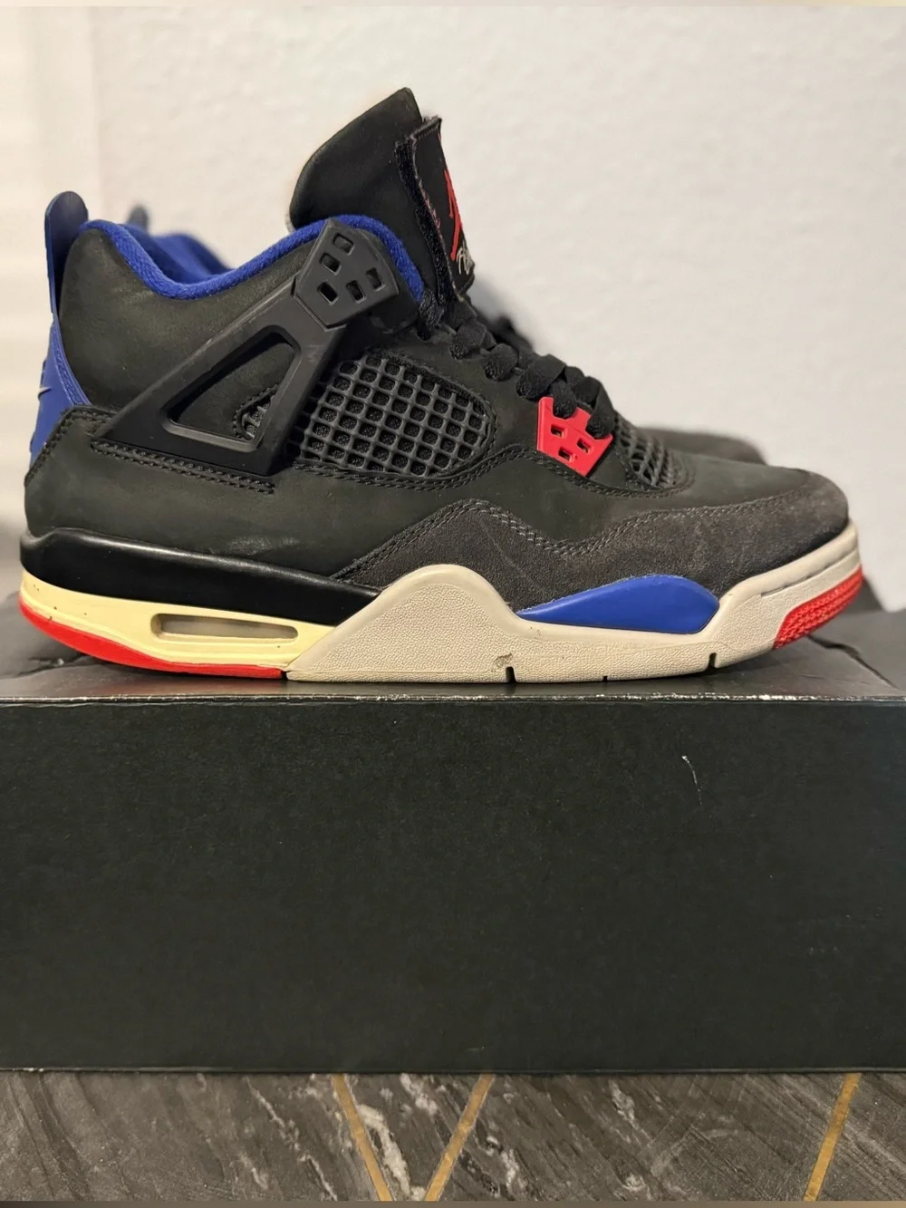 Air Jordan Retro 4 Rare Air Size 6.5Y